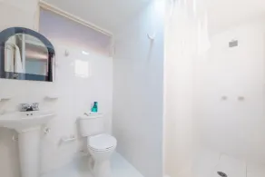 Ayenda Ambeima - Bathroom