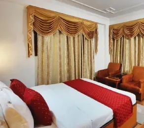 Hotel Surya International - Manali - Quarto