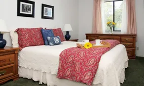 Redwood Suites - Chambre