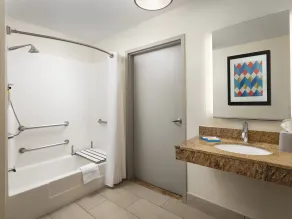 Holiday Inn Express Hotel & Suites Belmont by IHG - Salle de bain