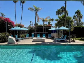 Desert Paradise - A Men's Clothing Optional Resort - Piscine