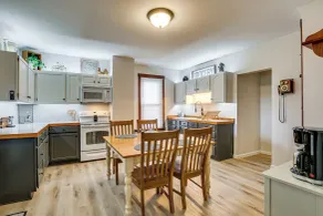 A Sisters Stay Farmhouse Retreat in Villa Ridge - Innvendig