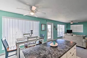 Beachfront Cedar Key Condo w/ Pool, Spa & Views! - Interiør