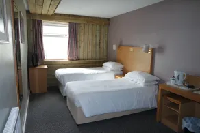 Royal Hotel, Bar & Grill - Room