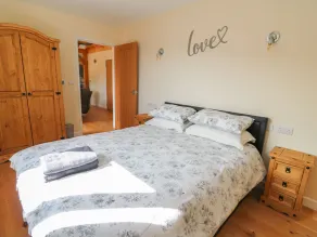 Ploony Hill Cabin - Zimmer