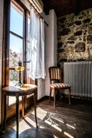Elia Woodstone Houses - Room