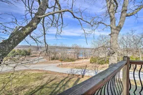 'sunset Bluff Treehouse': On Bull Shoals Lake! - Interiør