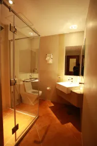 Al Liwan Suites Rawdat Al Khail - Salle de bain