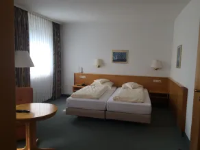 Auracher Hof - Room