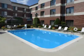 Fairfield Inn & Suites by Marriott Charlottesville North - Piscine