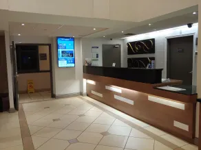Best Western Plus Burlington Inn & Suites - Réception