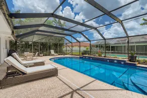 Bimini Breeze - Updated Island Retreat with Pool & Beach Access - Piscine