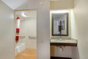 Red Roof Inn Kalamazoo East – Expo Center - Salle de bain