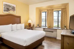 Clocktower Inn Ventura - Chambre