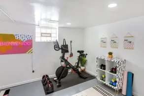 Gordon Square Studio ~ 4 Mi to Downtown Cleveland! - Interiør