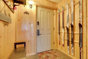 Charming condo with serene views access to resort amenities WiFi and patio - Innenbereich