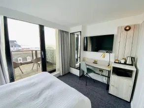 The View Hotel - Room