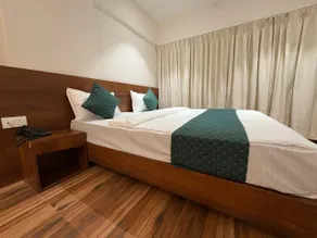 Sindu Executive Lodging - Camera