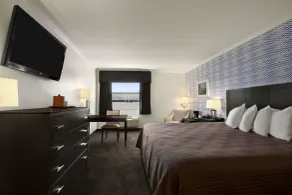 Travelodge by Wyndham Hubbard OH - Chambre