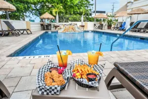 Bayfront Inn 5th Avenue - Pool