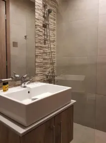 Cleopatra Apartments - Bad