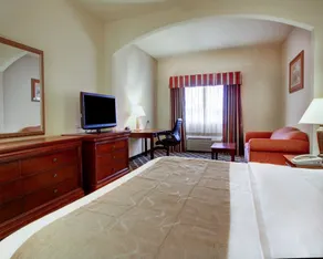 Clarion Suites Vidalia Riverfront - Rum