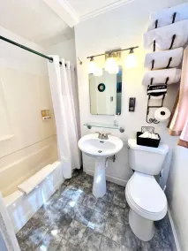 Mile High Ranch - Bathroom