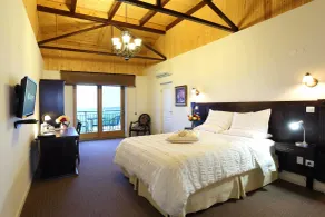 Seven Generations Winery Hotel - Zimmer