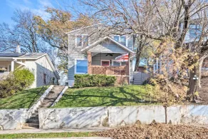 Ideally Located DC Home w/ Pool Table & Patio - Interiör