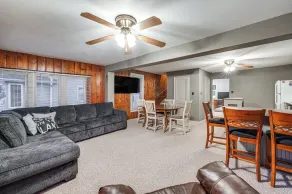 Clear Lake Vacation Rental: Walk to Town / Beach! - Innvendig