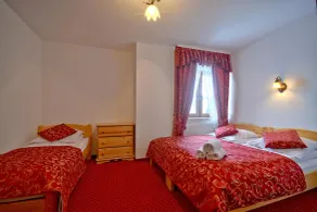 Pod Tatrami 1 & SPA - Komfortowe Noclegi z wyżywieniem, blisko Term Bania - Room