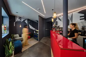 MyTALE Creative Academy Hotel - Reception