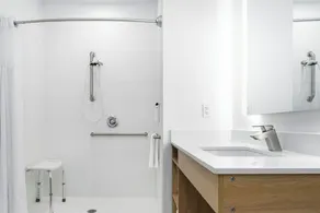 YourSpace Hotels Chesapeake - Badezimmer
