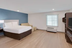 WoodSpring Suites Bakersfield East - Room