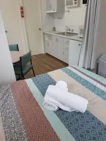 Gawler Caravan Park - Room