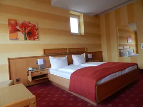Hotel Eleganz - Room