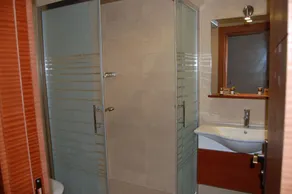 Selena Hotel - Baño