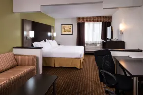 Holiday Inn Express & Suites Bucyrus by IHG - Chambre