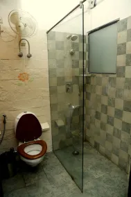 The Estate Villa - Bathroom