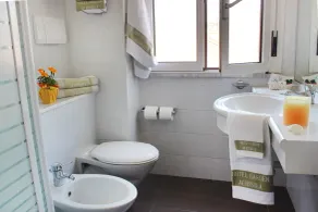 Hotel Garden - Badezimmer