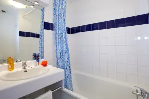 Séjours & Affaires Lyon Saint-Nicolas - Værelse