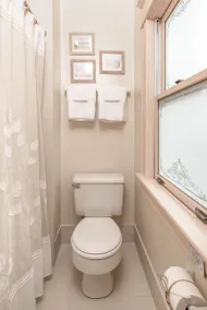 Abigail's Bed and Breakfast Inn - Bathroom