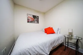 The House of Canary - Room