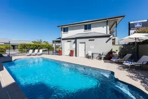 Hunter Gateway Motel - Pool