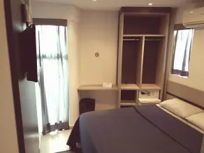 Hollyster Hotel - Habitación