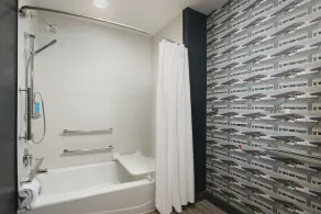 Aloft by Marriott Dallas Euless - Badrum