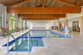Best Western Plus Eau Claire Conference Center - Piscine
