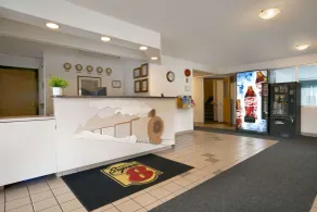 Super 8 by Wyndham Revelstoke BC - Hall