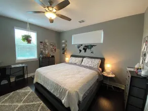 Modern Home In North-central Austin - Værelse