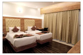Royal Lotus View Resotel - Room